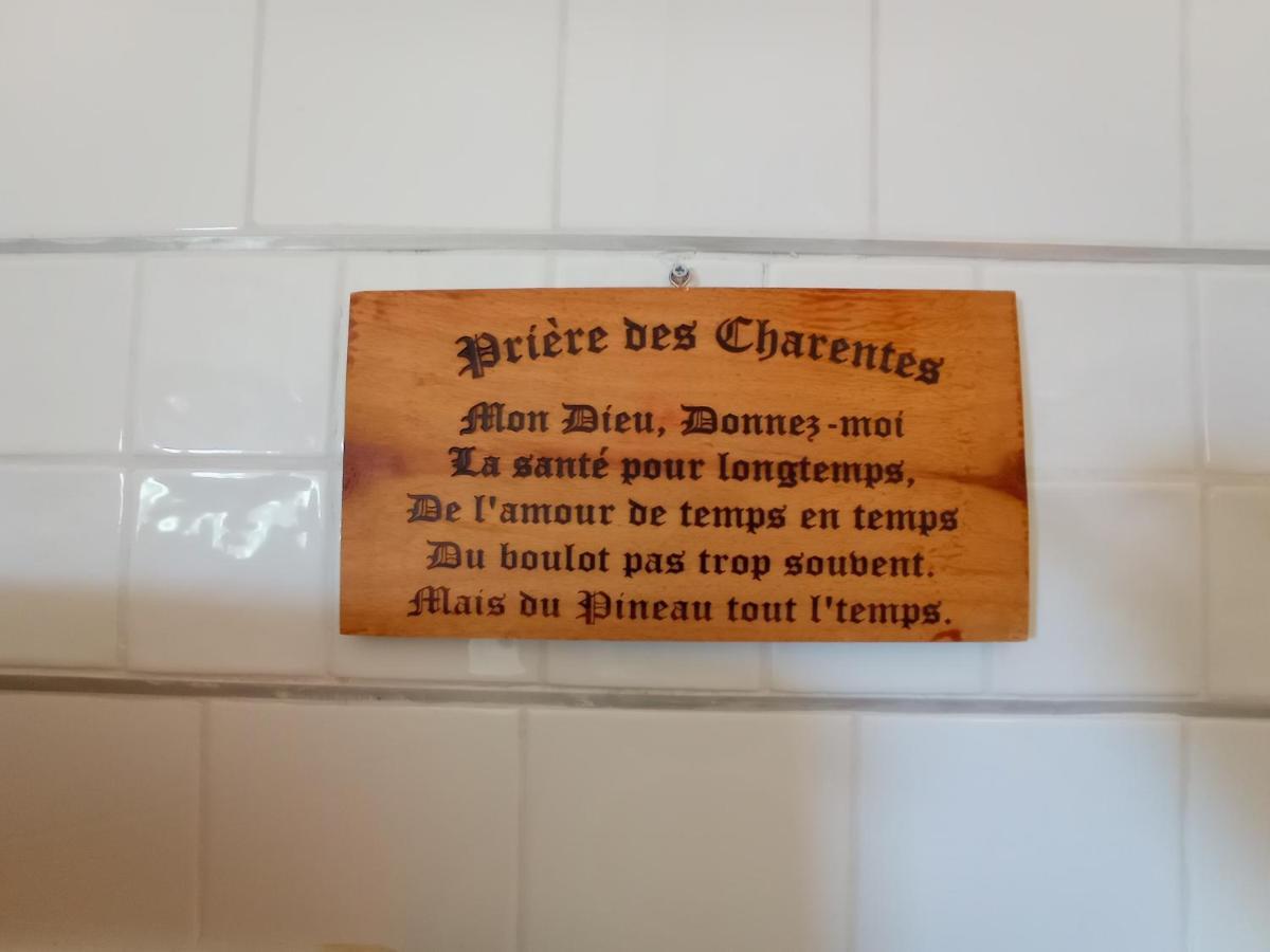 ecurie le buguet Lejlighed Saint-Antoine-Cumond Eksteriør billede